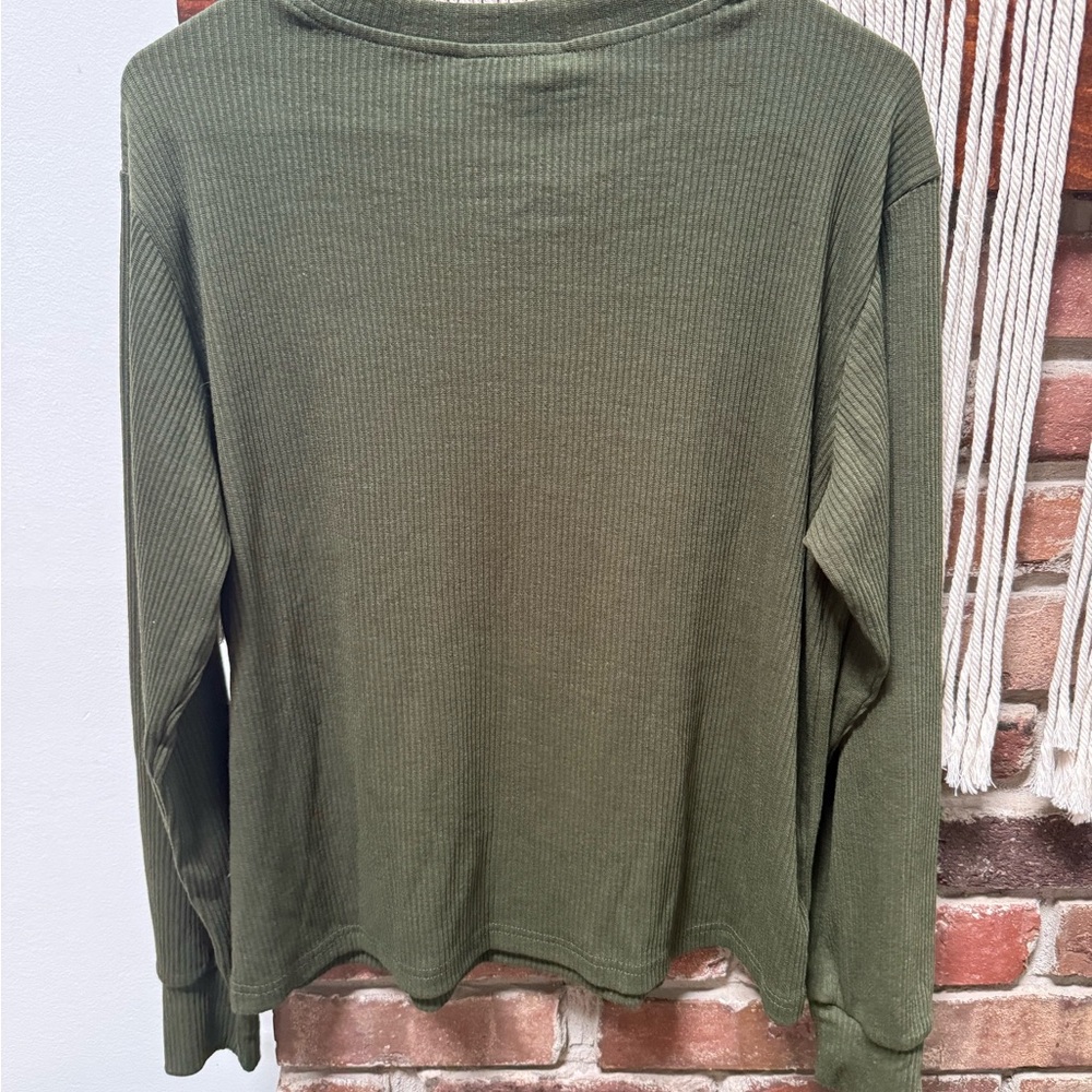 Olive Green Ribbed Lounge Set - Cozy Two-Piece - Picture 4 of 6
